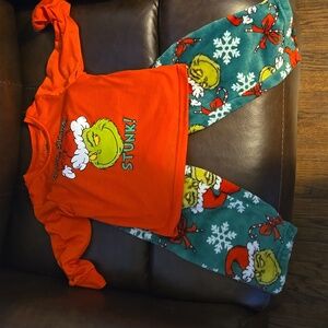 Grinch Pajamas 4t Excellent Condition